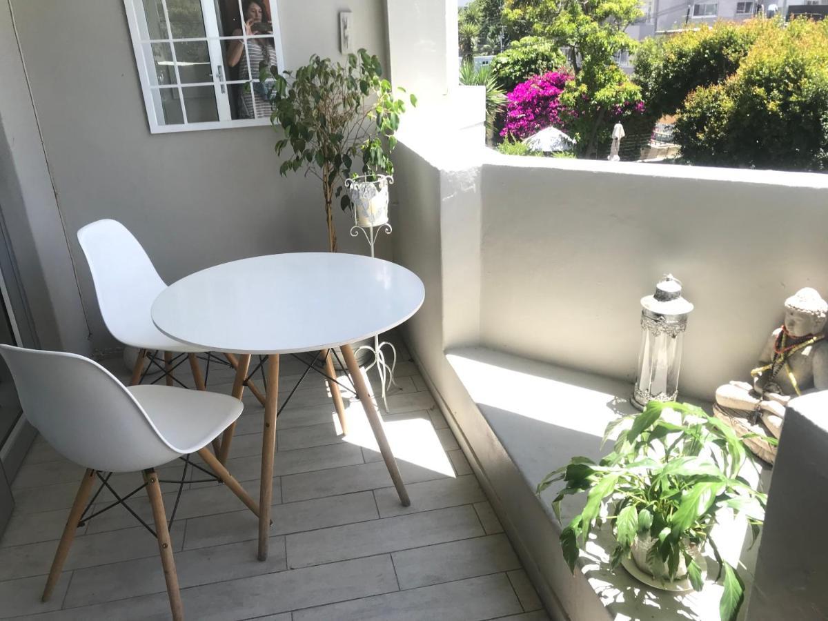 Seapoint Gem Apartment Cape Town Exterior photo
